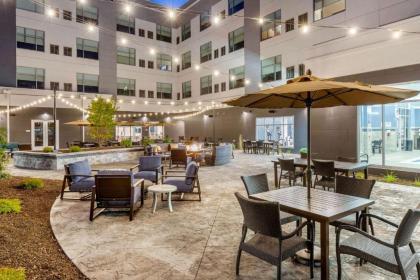 Cambria Hotel Bettendorf - Quad Cities - image 6