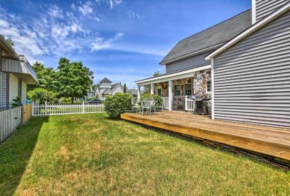 Beulah House - Steps to Crystal Lake Beach! - image 9