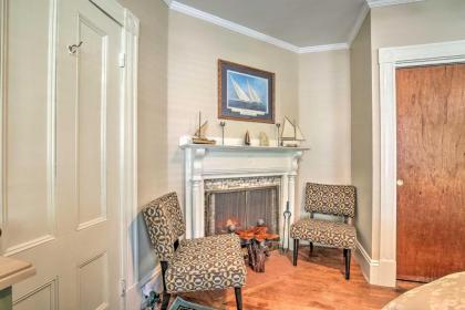 Quaint Beverly Townhome Walk to Beach and Downtown! - image 11