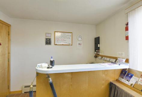 Americas Best Value Inn Biddeford - image 5