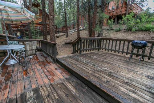 Mountain Bliss by Big Bear Cool Cabins - image 3