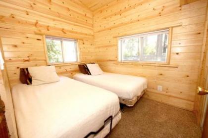 Green Cabin in Big Bear Lake - image 3