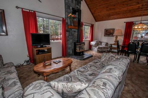 Beary Sweet Retreat-1257 by Big Bear Vacations - image 2