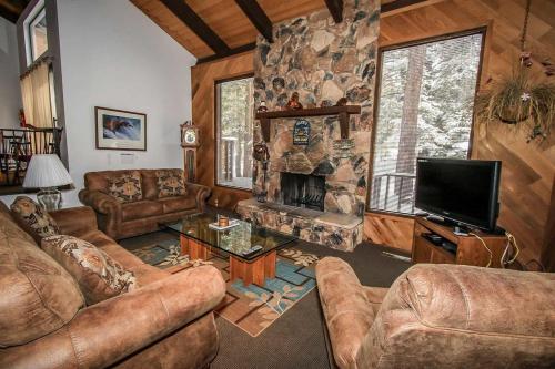 Colbert Cabin-966 by Big Bear Vacations - main image