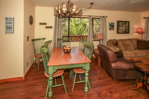 Inn Between Pines-1411 by Big Bear Vacations - image 3