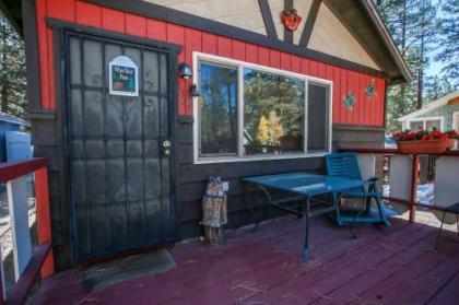 Little Bear Cabin 1811 by Big Bear Vacations Big Bear City