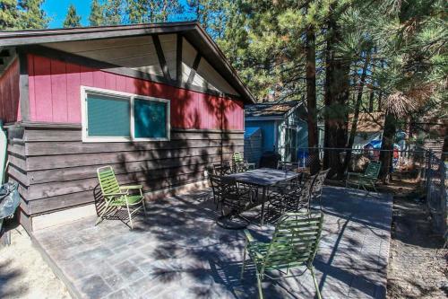 Little Bear Cabin-1811 by Big Bear Vacations - image 4