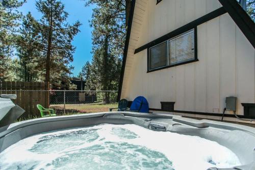 Sunrise Cottage-1800 by Big Bear Vacations - image 4