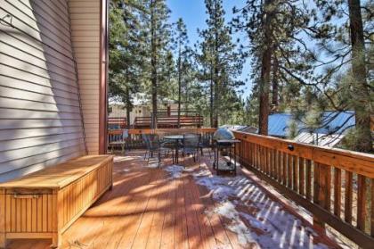 Walk to Big Bear Lake Cabin with Deck Hot Tub and WiFi - image 4