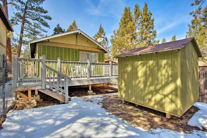 Simple and Sweet Sugarloaf Cabin 4 half Mi to Big Bear! - image 17