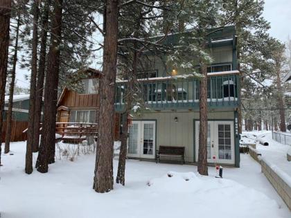 Holiday homes in Big Bear City California