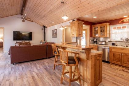 100 Pines Ranch #2005 by Big Bear Vacations - image 3