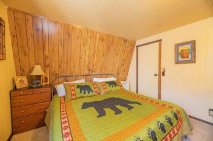 Crazy Bear Cabin - image 16