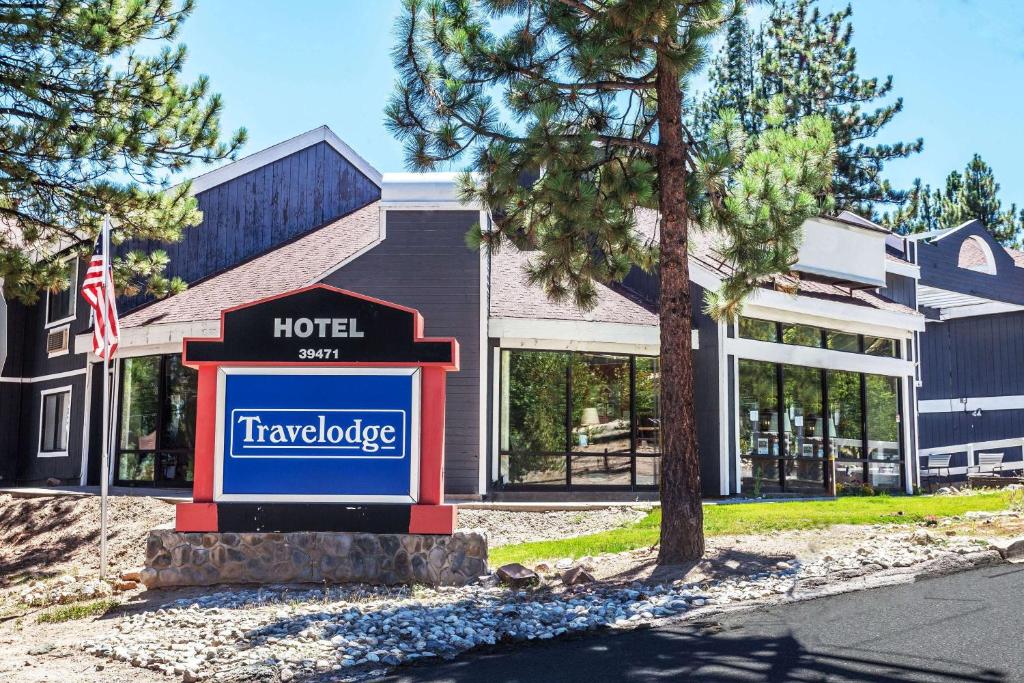 Travelodge by Wyndham Big Bear Lake CA - main image