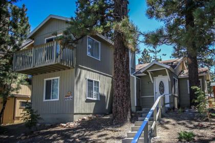 Life of Riley 1608 by Big Bear Vacations Big Bear Lake