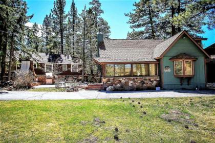 Camp Wood 422 by Big Bear Vacations