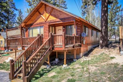 Bear Claw Bungalow 379 by Big Bear Vacations