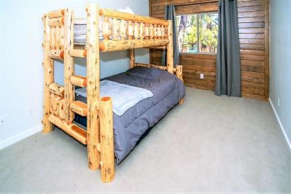 Alpine Chalet-1840 by Big Bear Vacations - image 3