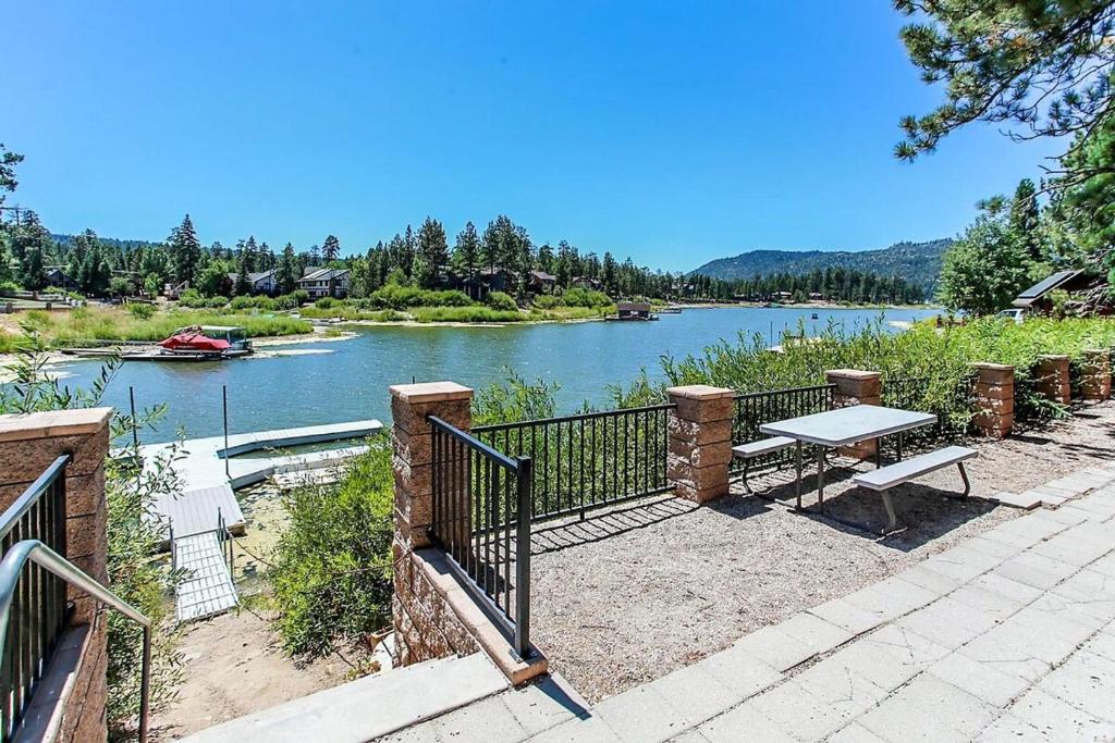 Breezy Estate-114 by Big Bear Vacations - main image