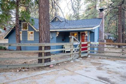 Mountain Cottage-1882 by Big Bear Vacations - image 1