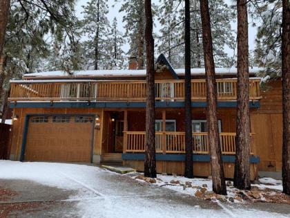 Bear Claw Cabin Big Bear Lake California