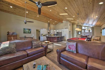 Spacious Big Bear Oasis with Game Room and Lake Access - image 2