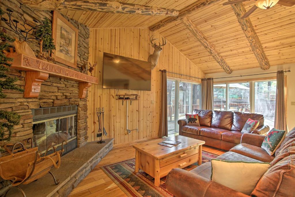 Cozy Alpine Escape with Hot Tub Less Than 1 Mile to Skiing! - image 5