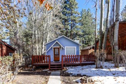 Eagles Cottage   1975 by Big Bear Vacations