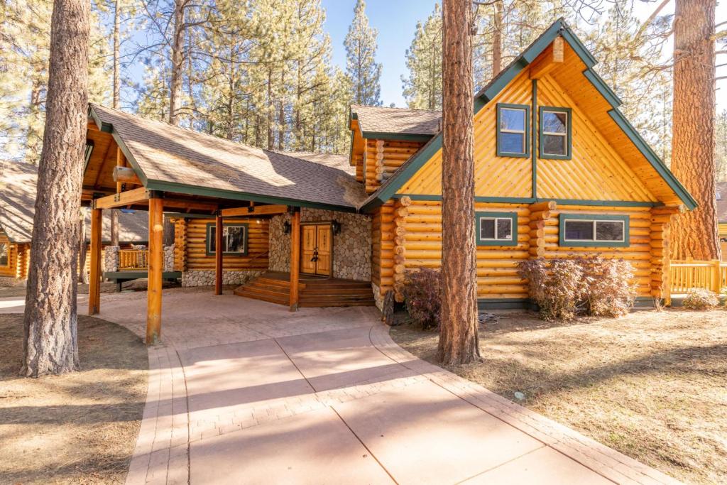 Big Bear Oasis #2001 by Big Bear Vacations - main image