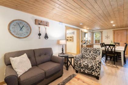 Sunny Forest Cottage #1924 by Big Bear Vacations - image 3