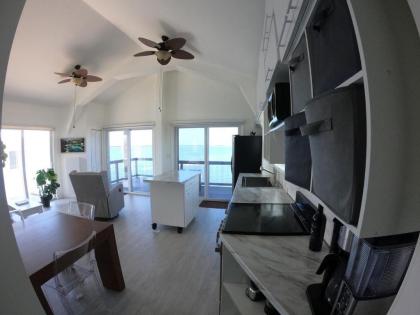 Big Pine Key Bungalow - image 13