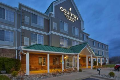 Country Inn & Suites by Radisson Big Rapids MI - image 3