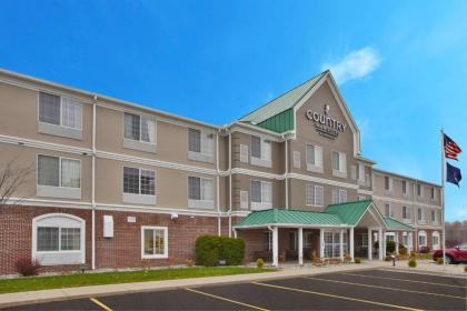 Country Inn & Suites by Radisson Big Rapids MI - image 4