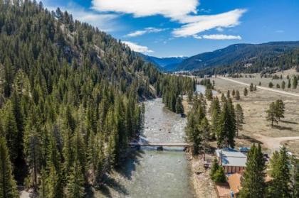 Gallatin River Getaway Big Sky Montana