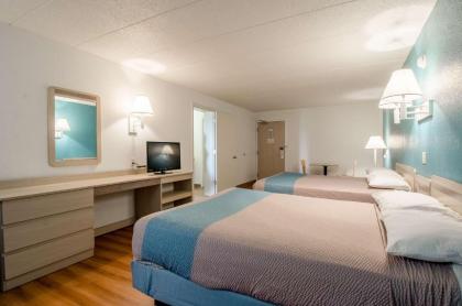 Motel 6-Big Springs NE - image 13