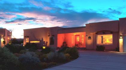 Dreamkatchers Lake Powell Bed  Breakfast Big Water Utah