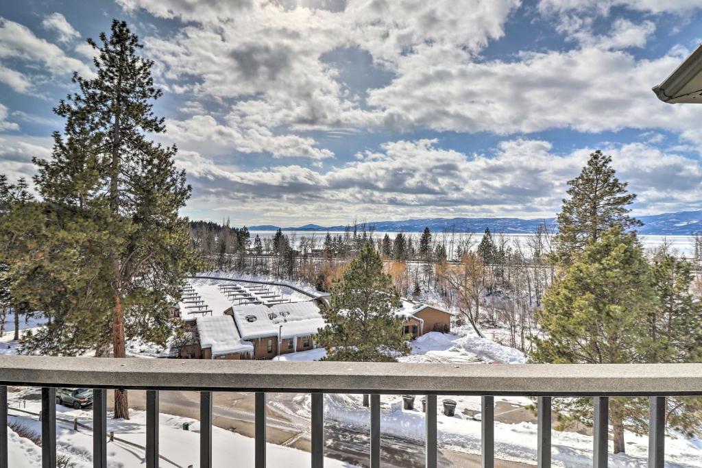 Expansive Bigfork Resort Retreat on Flathead Lake! - image 3