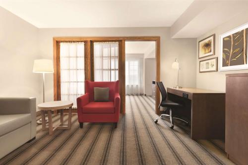 Country Inn & Suites by Radisson Billings MT - image 2