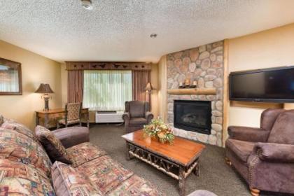 Best Western Plus Kelly Inn & Suites - image 1