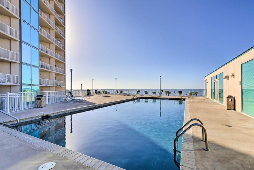 Beachfront Biloxi Condo with Resort Amenities! - image 7