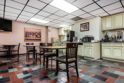 Quality Inn & Suites Binghamton Vestal - image 14