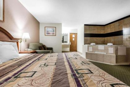 Quality Inn & Suites Binghamton Vestal - image 9