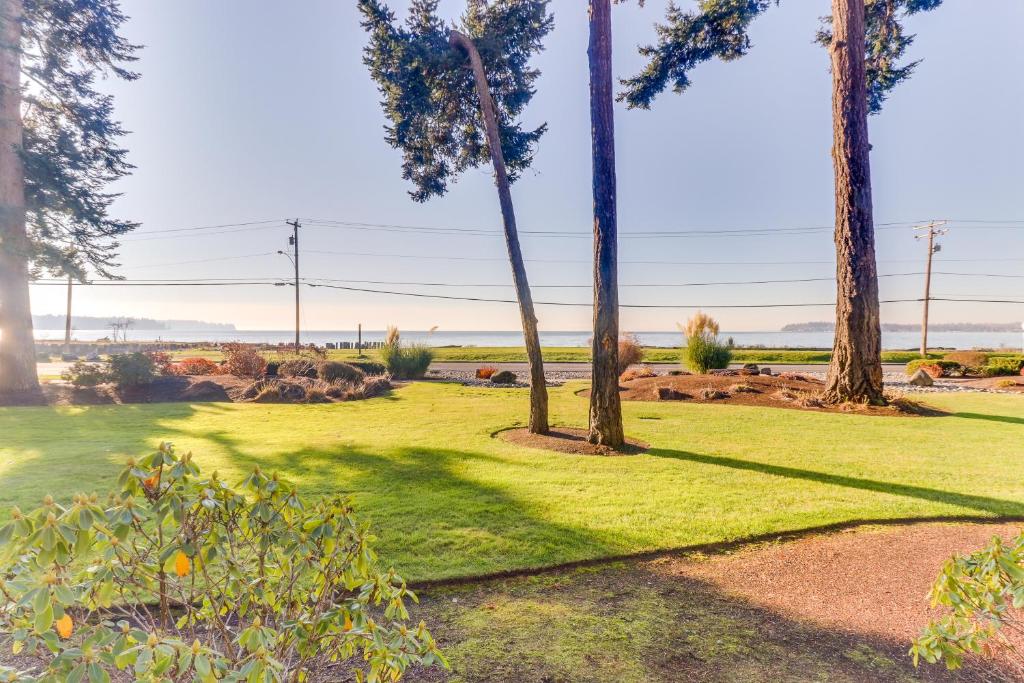 Birch Bay Sunset View - image 3