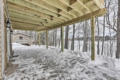 Newly Constructed Red Cedar Lake Narrow Lodge! - image 15