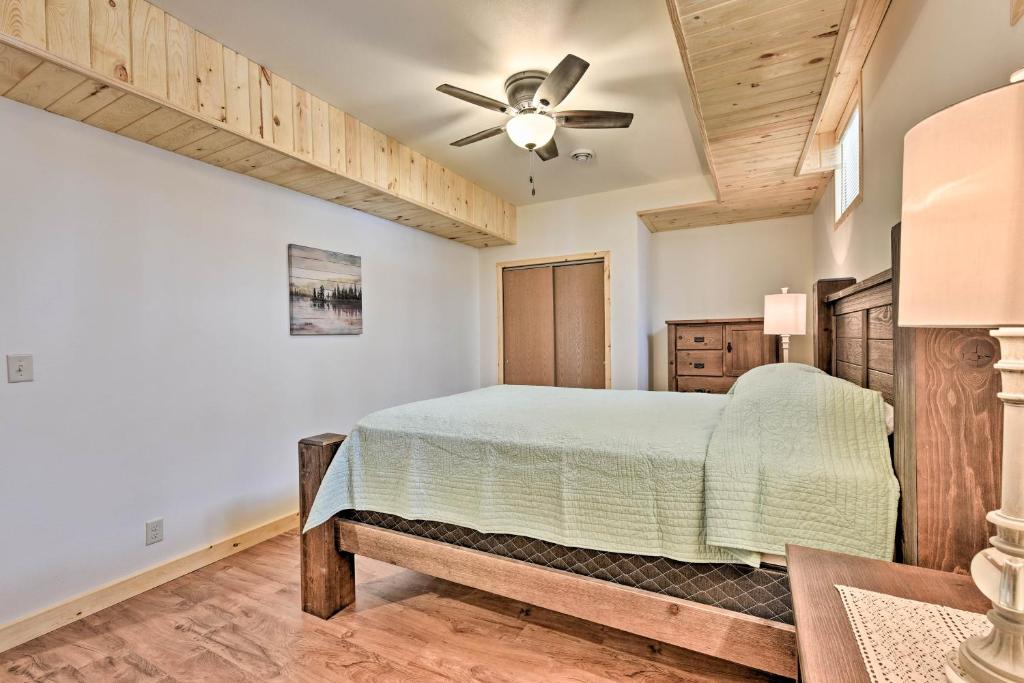 Newly Constructed Red Cedar Lake Narrow Lodge! - image 3