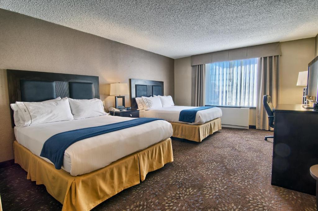 Holiday Inn Express Detroit-Birmingham an IHG Hotel - image 7