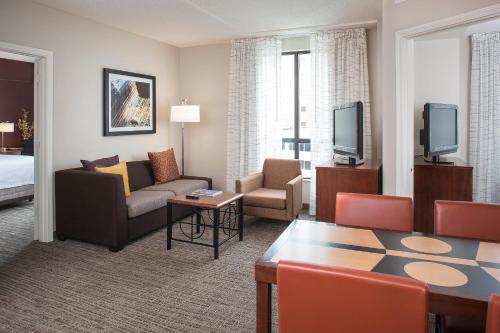 Residence Inn by Marriott Birmingham Downtown UAB - image 2