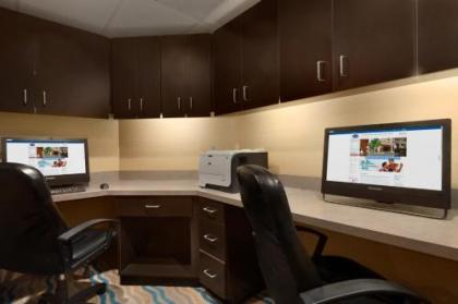 Hampton Inn & Suites Birmingham Airport Area - image 3