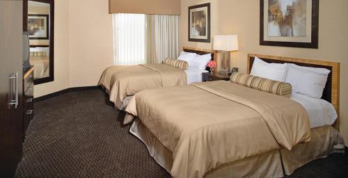 Embassy Suites Birmingham - image 4