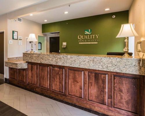 Quality Inn & Suites Birmingham - Highway 280 - image 2